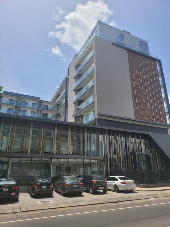 Rt Properties @ The Lennox Airport Residential Acra Exterior foto